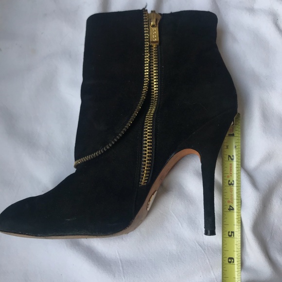 Bebe black leather ankle boots with gold zippers - Picture 5 of 5